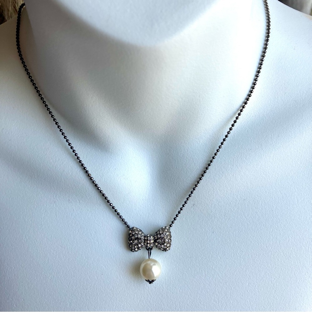 Betsey Johnson Bow & Pearl Necklace